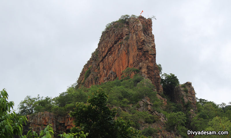 Ahobilam Ugra Sthambam