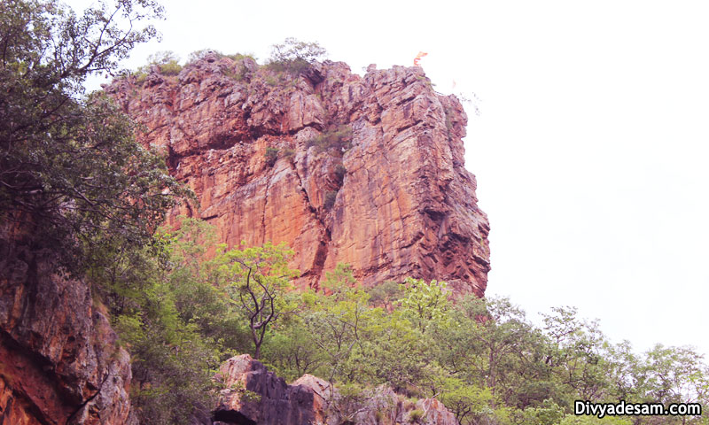 Ahobilam Ugra Sthambam